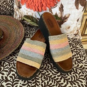 Beaver Creek Woven Slides